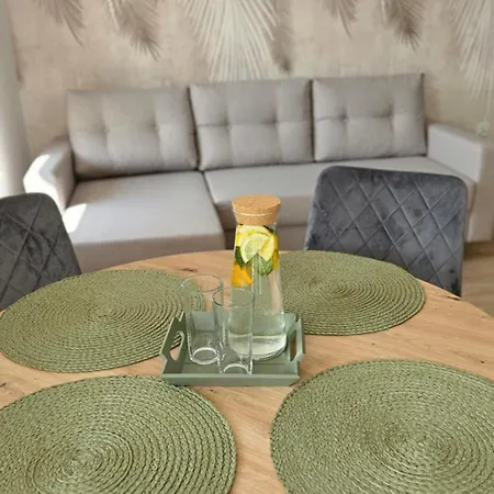 Harmonia Z Darmowym Parkingiem W Garazu Apartamento *